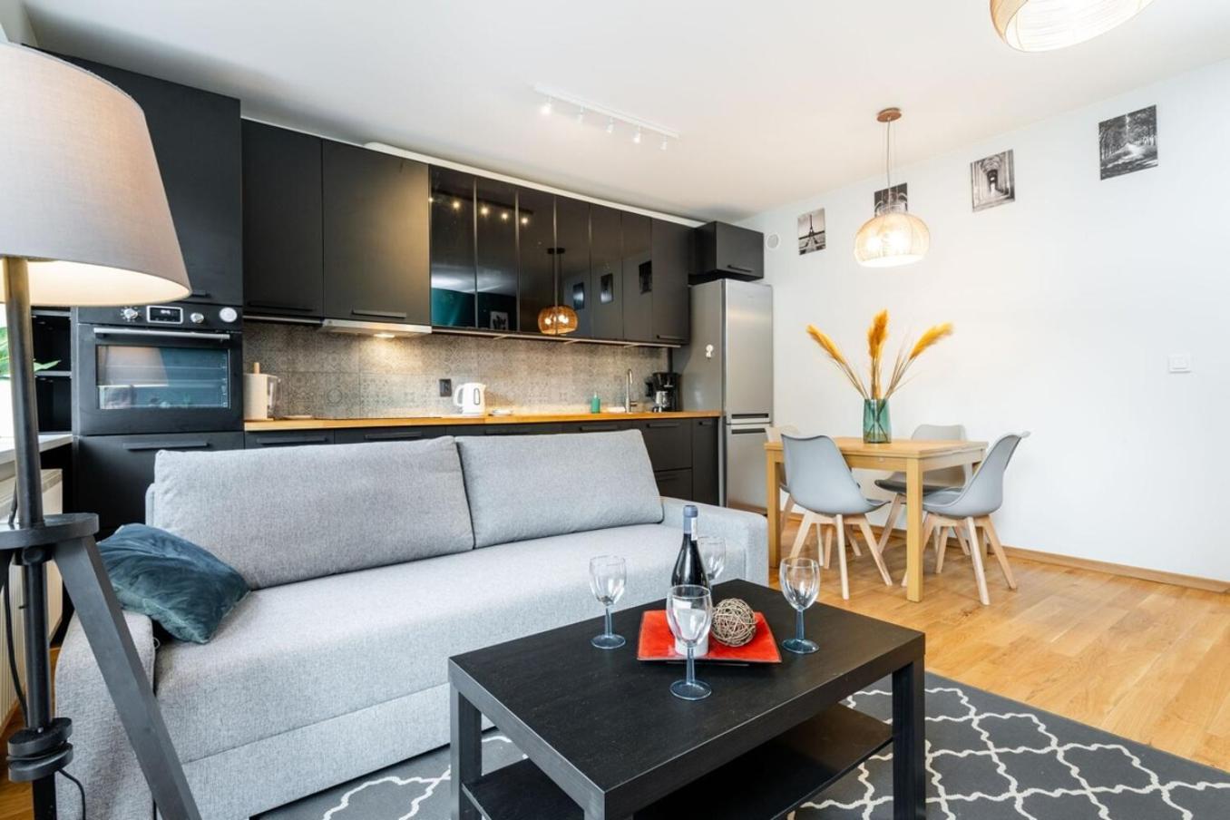 Oregano Premium Apartment - Metro Bemowo Varsóvia Exterior foto